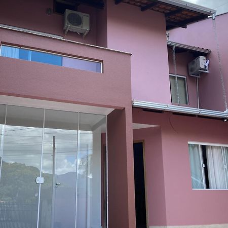 Pousada Rara House Jaraguá do Sul Esterno foto